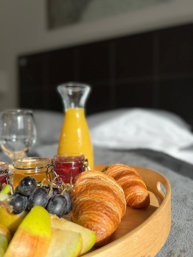 W Porcie Bed & Breakfast วาดีสวาโวโว ภายนอก รูปภาพ
